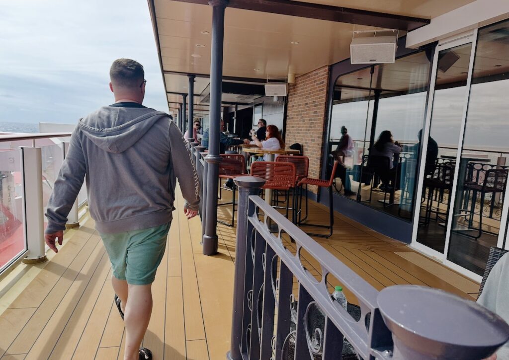 Waterfront Bar NCL Breakaway